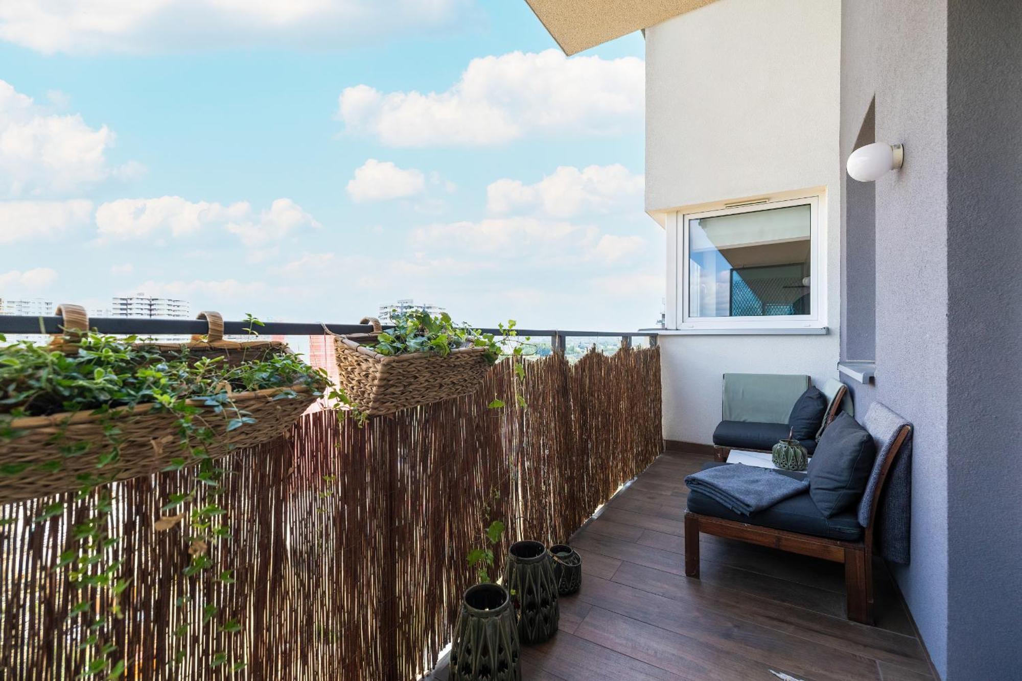 Przytulny I Nowoczesny Z Miejscem Parkingowym W Katowicach By Renters Apartment *